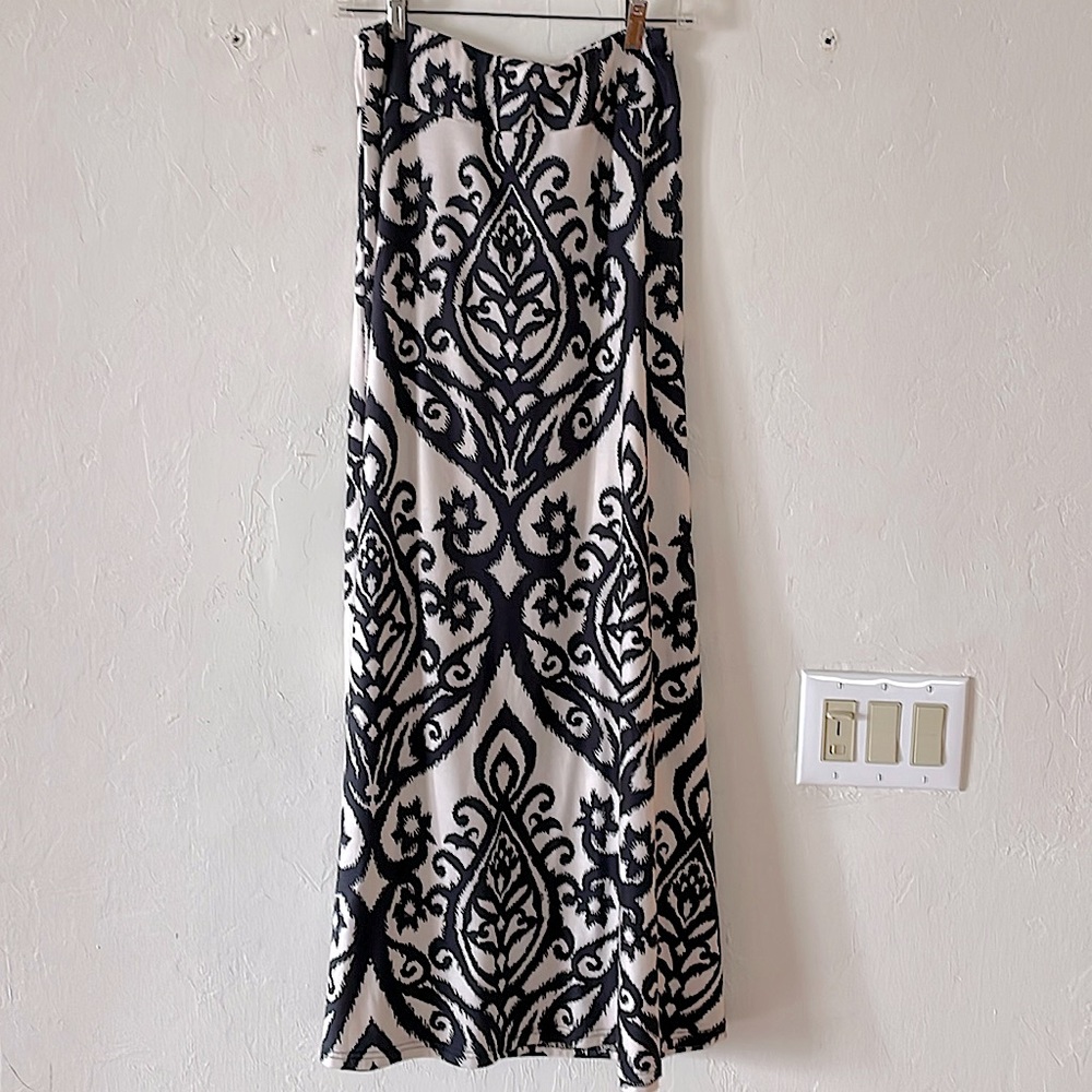 Sophisticated maxi skirt